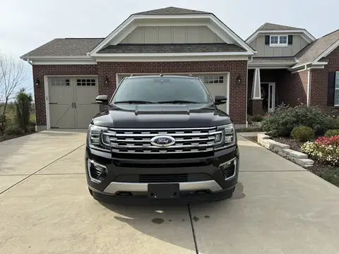 2019 Ford Expedition Limited photo 2