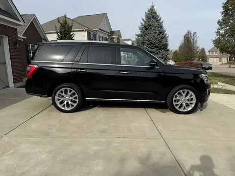 2019 Ford Expedition Limited photo 4