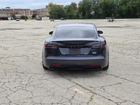 2023 Tesla Model S Plaid photo 5