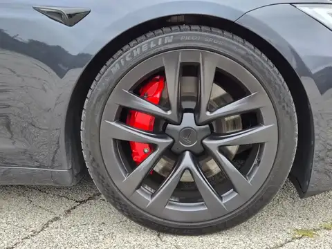 2023 Tesla Model S Plaid photo 10