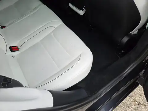 2023 Tesla Model S Plaid photo 20