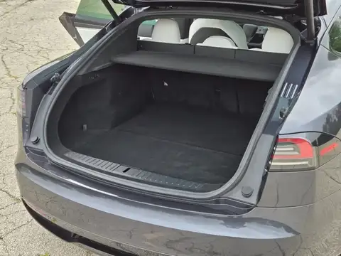 2023 Tesla Model S Plaid photo 24