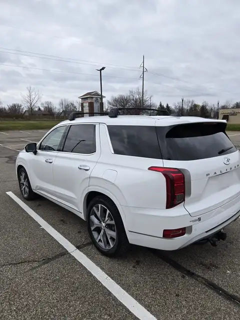 2021 Hyundai Palisade Limited photo 3