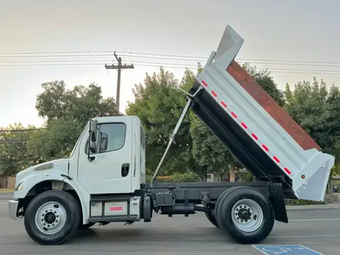2014 Freightliner M2 Dump Truck photo 6