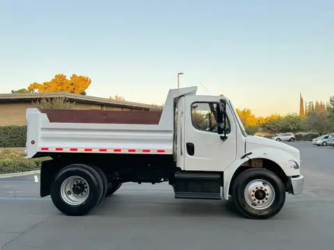 2014 Freightliner M2 Dump Truck photo 8
