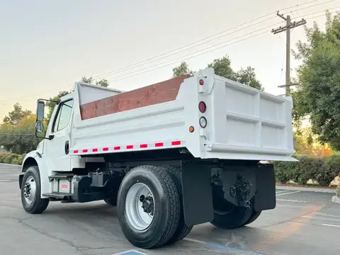 2014 Freightliner M2 Dump Truck photo 9