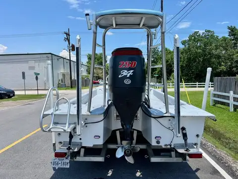 2015 Tran Cat 220 SVT photo 3