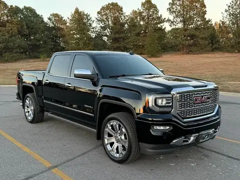 2017 GMC Sierra 1500 Denali Ultimate photo 2