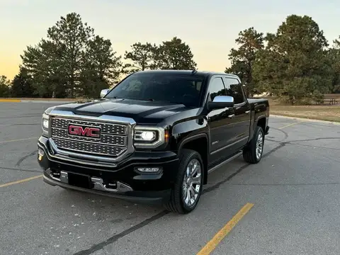 2017 GMC Sierra 1500 Denali Ultimate photo 3