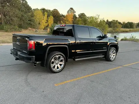 2017 GMC Sierra 1500 Denali Ultimate photo 4