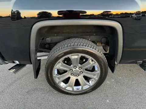 2017 GMC Sierra 1500 Denali Ultimate photo 5