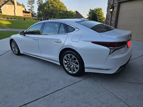 2018 Lexus LS 500 AWD photo 5