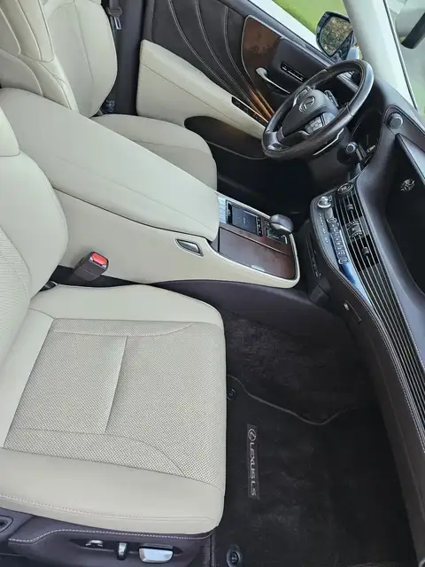 2018 Lexus LS 500 AWD photo 6