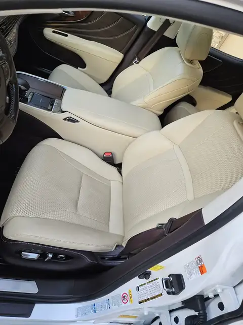 2018 Lexus LS 500 AWD photo 11