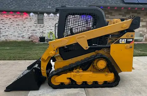 2018 Caterpillar 249D Compact Track Loader photo 3