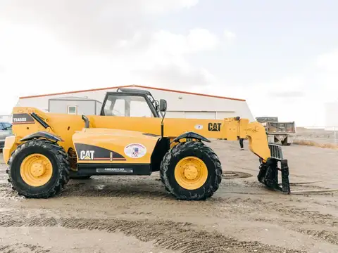 2006 Caterpillar TH460B Telehandler photo 2