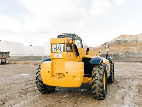 2006 Caterpillar TH460B Telehandler photo 3