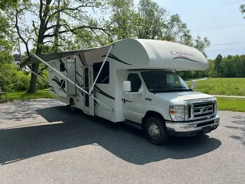 2013 Thor Motor Coach Chateau 31A photo 5