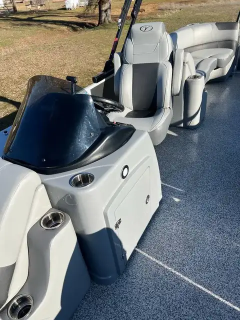 2023 Veranda Relax 24' Tritoon photo 10