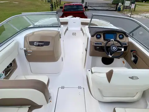 2015 Chaparral 250 SunCoast photo 9