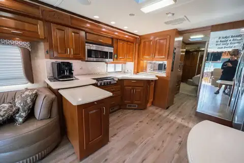2009 Holiday Rambler Scepter 42PDQ photo 13