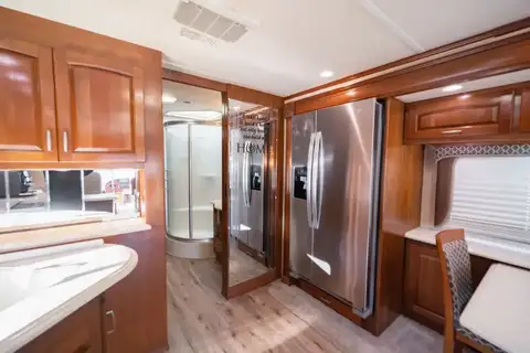 2009 Holiday Rambler Scepter 42PDQ photo 17