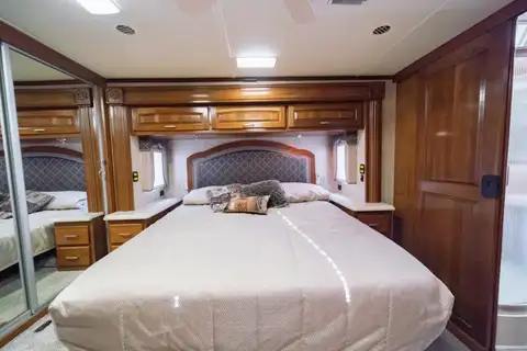 2009 Holiday Rambler Scepter 42PDQ photo 24