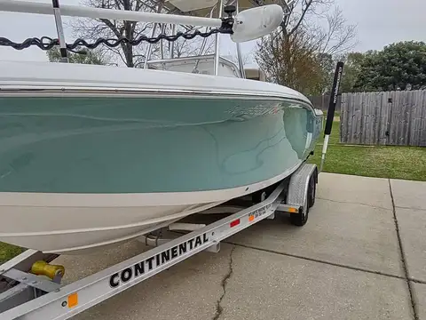 2020 Tidewater 210 LXF photo 3