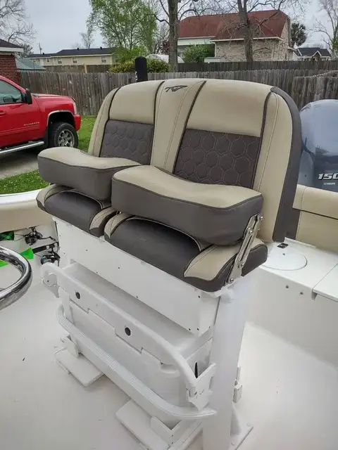 2020 Tidewater 210 LXF photo 10