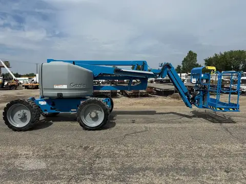 2012 Genie Z-45/25J IC Articulating Boom Lift photo 5
