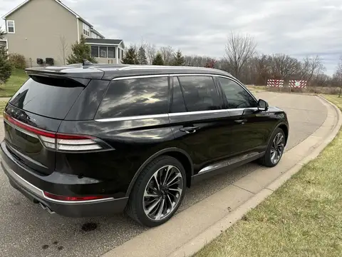 2020 Lincoln Aviator Reserve photo 2