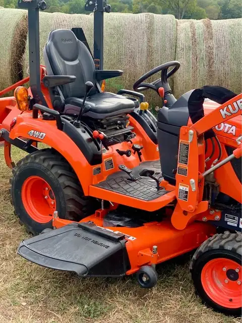 2021 Kubota BX2680 Compact Utility Tractor photo 4