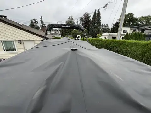 2016 Legacy Black 24' Tritoon photo 7
