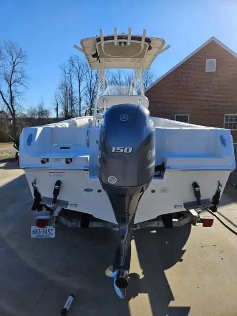 2016 Sailfish 220CC photo 4