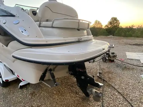 2004 Crownline 270 CR photo 6