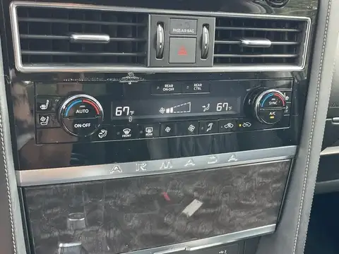 2022 Nissan Armada Platinum photo 9