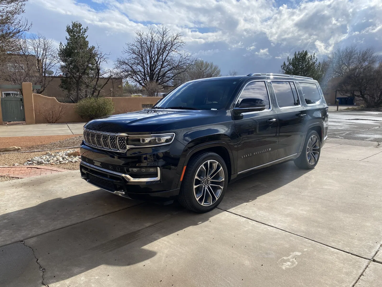 2022 Jeep Grand Wagoneer Series III