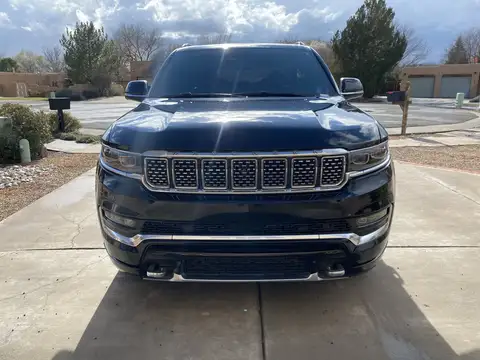 2022 Jeep Grand Wagoneer Series III photo 8