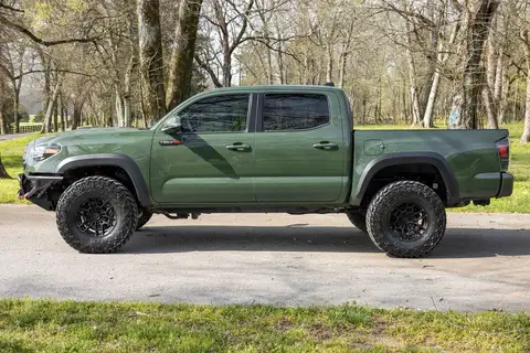 2020 Toyota Tacoma TRD Pro photo 2