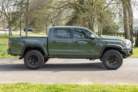 2020 Toyota Tacoma TRD Pro photo 5