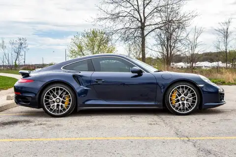 2014 Porsche 911 Turbo S Coupe photo 3
