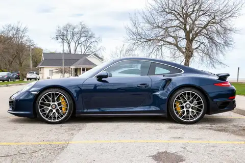 2014 Porsche 911 Turbo S Coupe photo 7