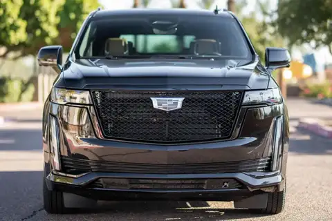 2023 Cadillac Escalade 4WD Sport photo 2