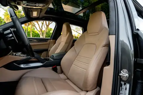 2019 Porsche Cayenne Turbo photo 11