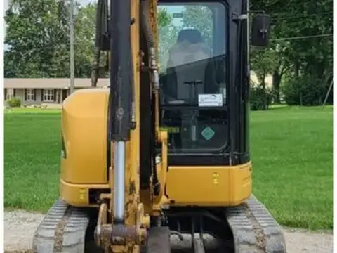 2011 Caterpillar 305.5D CR Mini Excavator photo 2