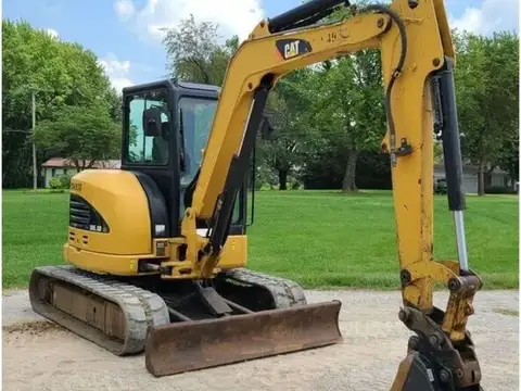 2011 Caterpillar 305.5D CR Mini Excavator photo 3