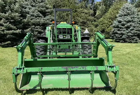 2010 John Deere 6115D MFWD Tractor with Grapple Loader photo 2