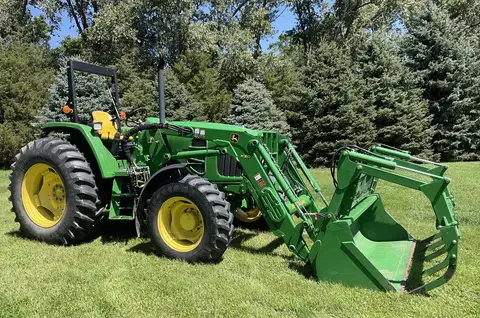 2010 John Deere 6115D MFWD Tractor with Grapple Loader photo 3