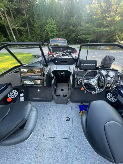 2023 Tracker Targa V-18 WT photo 6