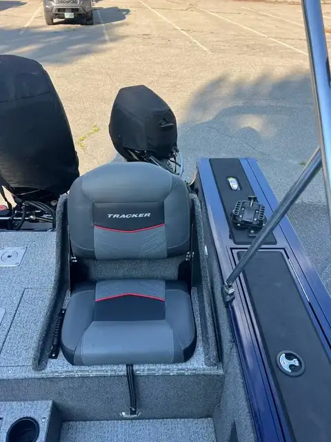 2023 Tracker Targa V-18 WT photo 10